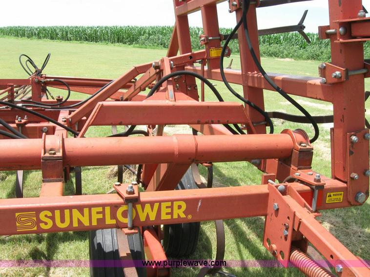 image for item 4295 Sunflower 5231-24 cultivator