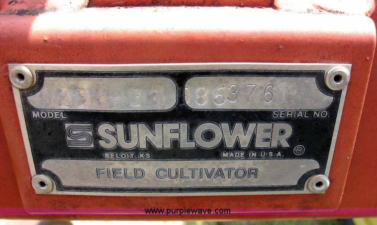 image for item 4295 Sunflower 5231-24 cultivator
