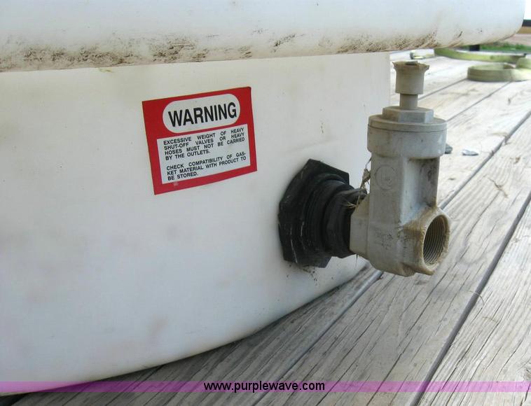 image for item 4297 210 gallon pickup tank