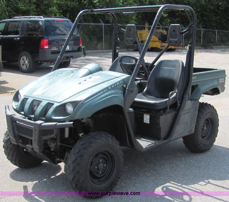 image for item 4639 2004 Yamaha Rhino