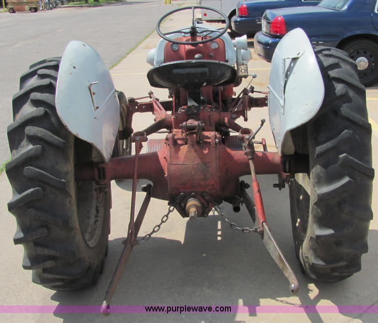 image for item 4640 1954 Ford 8N tractor