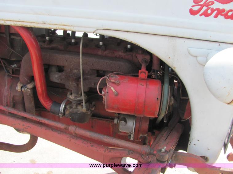 image for item 4640 1954 Ford 8N tractor