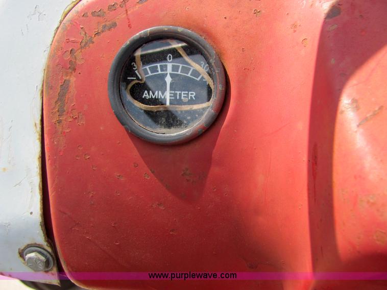 image for item 4640 1954 Ford 8N tractor