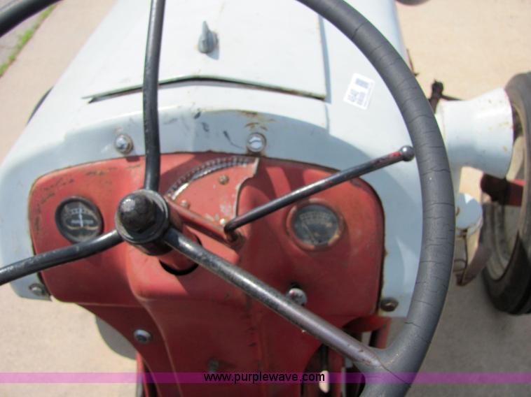 image for item 4640 1954 Ford 8N tractor