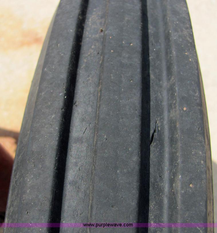 image for item 4640 1954 Ford 8N tractor