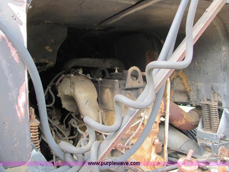 image for item 4724 1977 International Transtar II semi truck