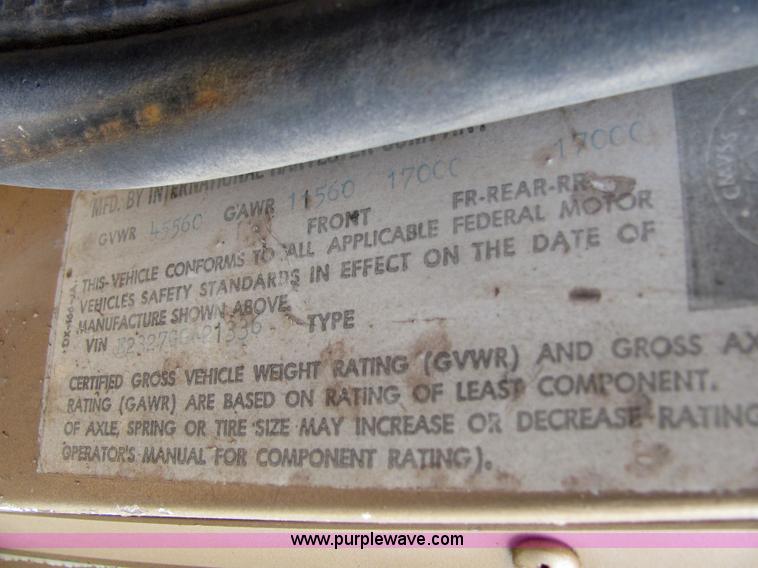 image for item 4724 1977 International Transtar II semi truck