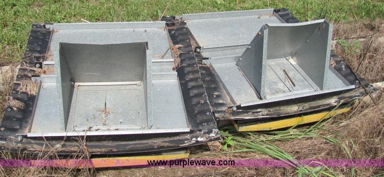 image for item 4734 (2) 18'6" tall grain bins