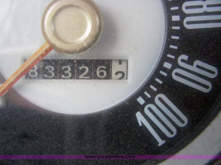 image for item 6513 1969 Ford 600 grain truck