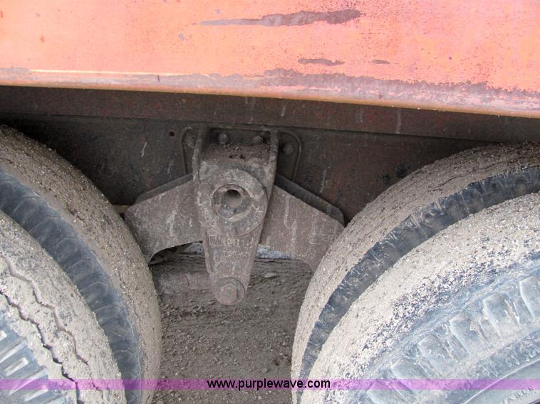 image for item 6513 1969 Ford 600 grain truck