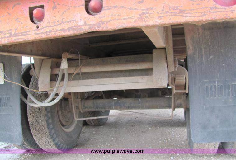 image for item 6513 1969 Ford 600 grain truck