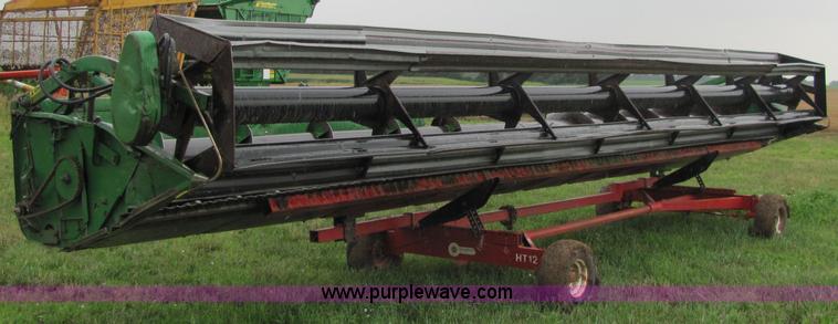 image for item 6514 1990 John Deere 930 30' rigid platform header