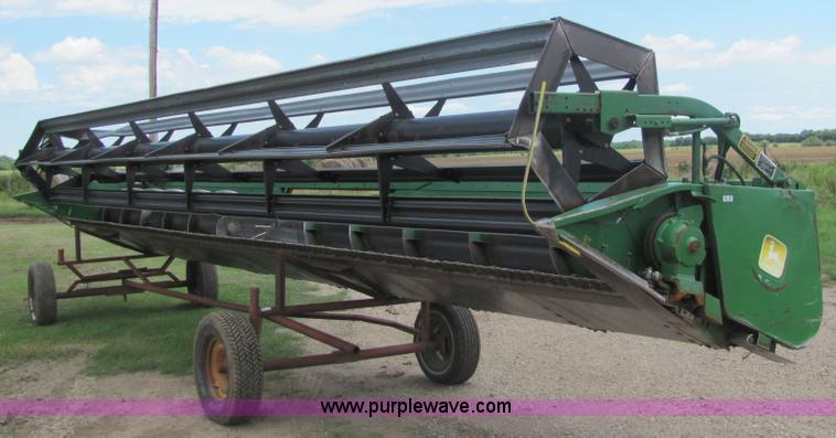 image for item 6628 1993 John Deere 930 30' platform header