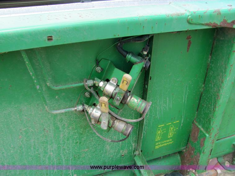 image for item 6628 1993 John Deere 930 30' platform header