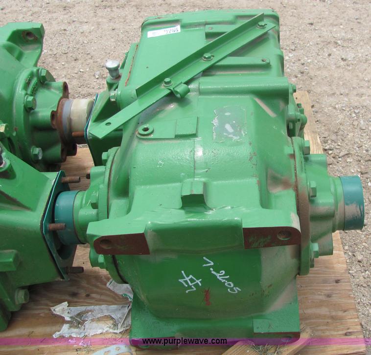 image for item 6637 John Deere 9600-9610 combine transmission with final drive