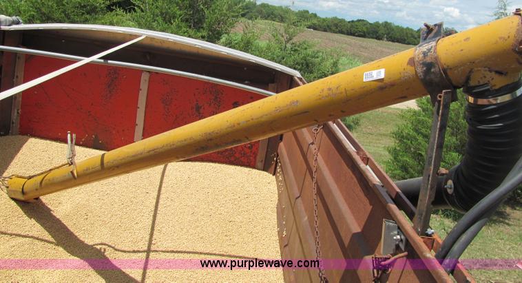 image for item 6650 Char-lyan hydraulic driven auger