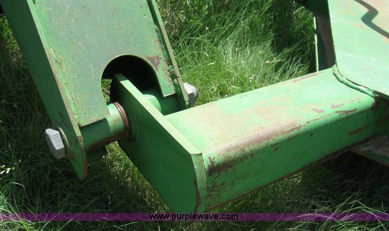 image for item 6871 John Deere 650 double offset disk