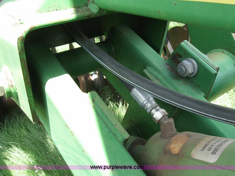 image for item 6871 John Deere 650 double offset disk