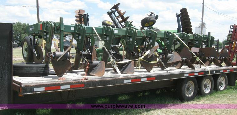 image for item 6872 QuinStar SS-21 Soil Shark II ripper