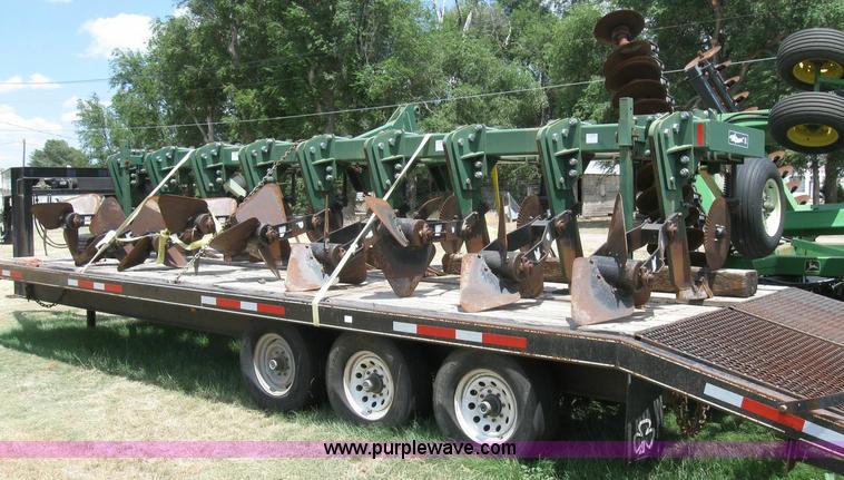 image for item 6872 QuinStar SS-21 Soil Shark II ripper