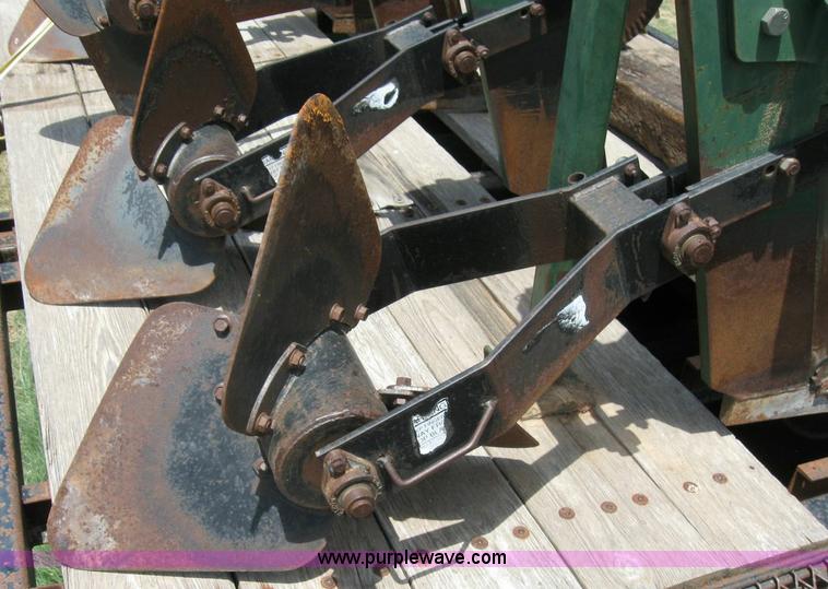 image for item 6872 QuinStar SS-21 Soil Shark II ripper