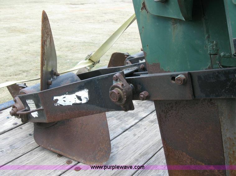 image for item 6872 QuinStar SS-21 Soil Shark II ripper