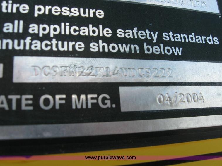 image for item 6873 2004 Donahue 812-29 expandable gooseneck flatbed trailer