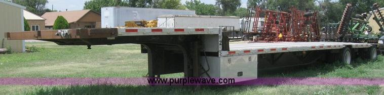 image for item 6874 2000 Wabash 52' spread axle flatbed trailer