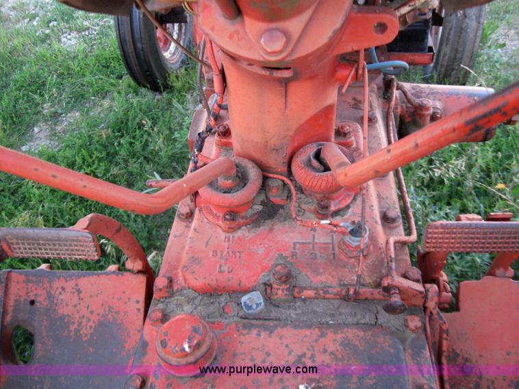 image for item 7233 1961 Case 741 tractor