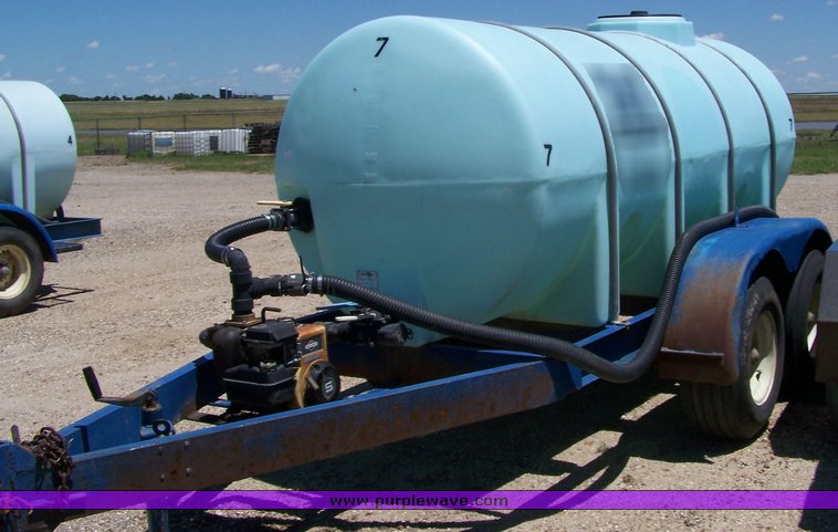image for item 8001 1000 gallon liquid transfer tank trailer