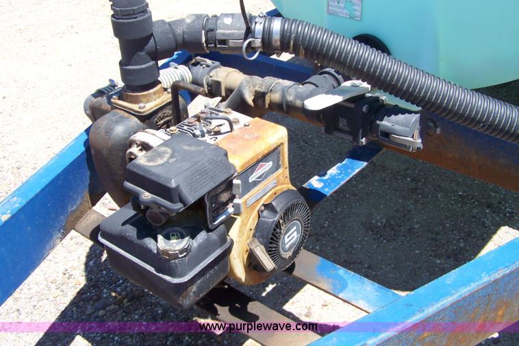 image for item 8001 1000 gallon liquid transfer tank trailer