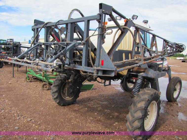 image for item 3493 2002 SpraCoupe 4440 sprayer