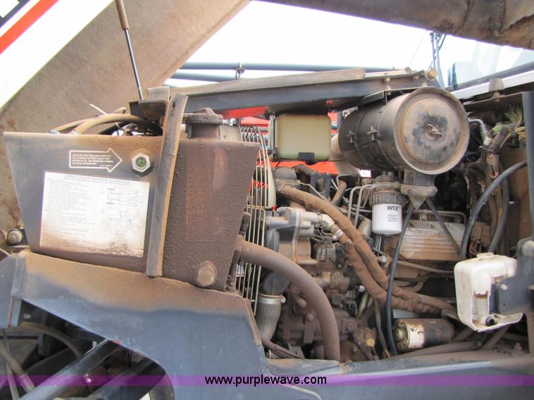 image for item 3493 2002 SpraCoupe 4440 sprayer