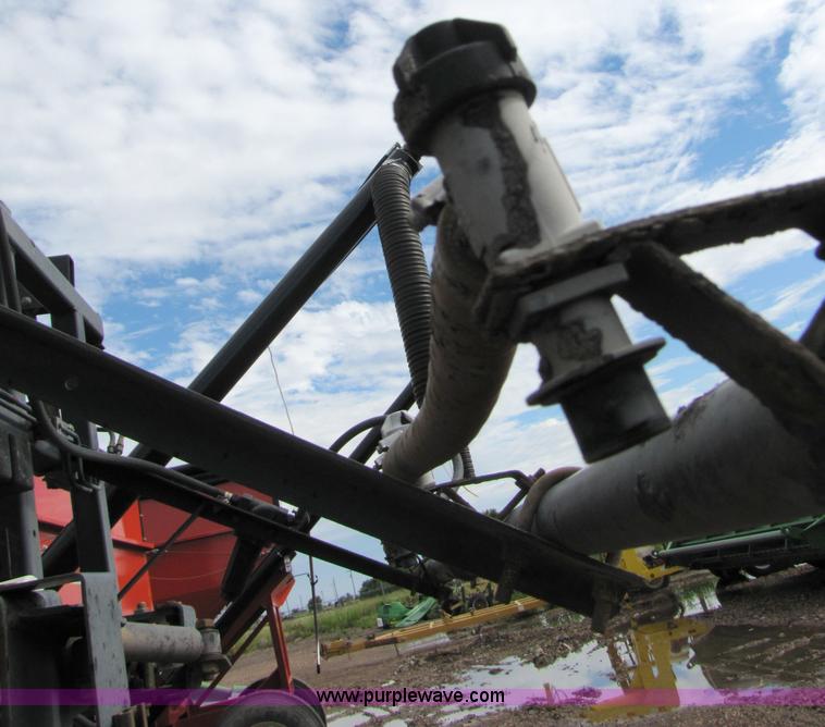 image for item 3493 2002 SpraCoupe 4440 sprayer