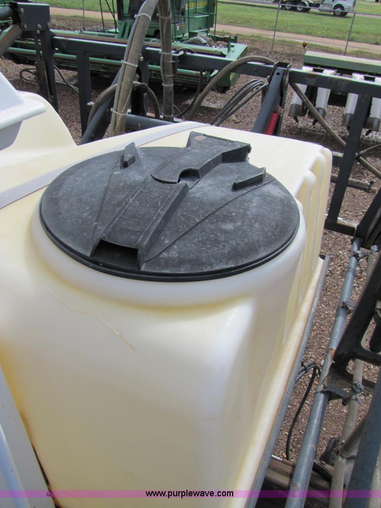 image for item 3493 2002 SpraCoupe 4440 sprayer