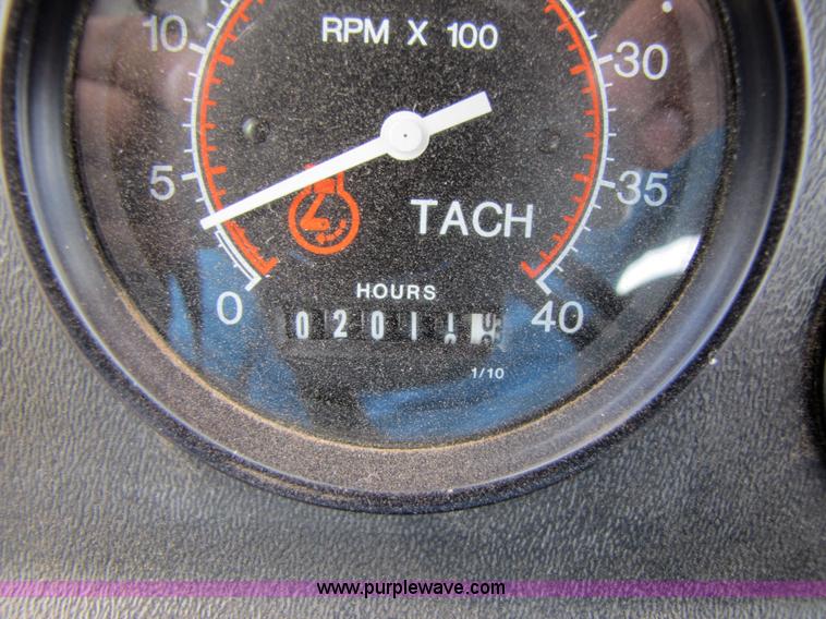 image for item 3493 2002 SpraCoupe 4440 sprayer