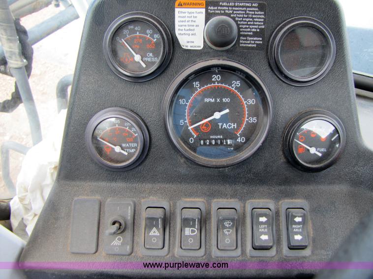 image for item 3493 2002 SpraCoupe 4440 sprayer