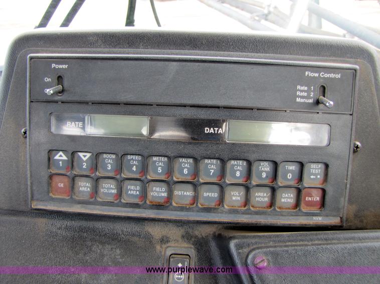 image for item 3493 2002 SpraCoupe 4440 sprayer