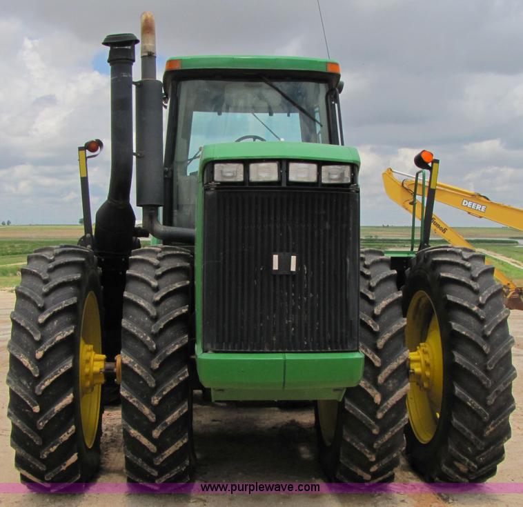 image for item 3505 2000 John Deere 9200 4WD tractor