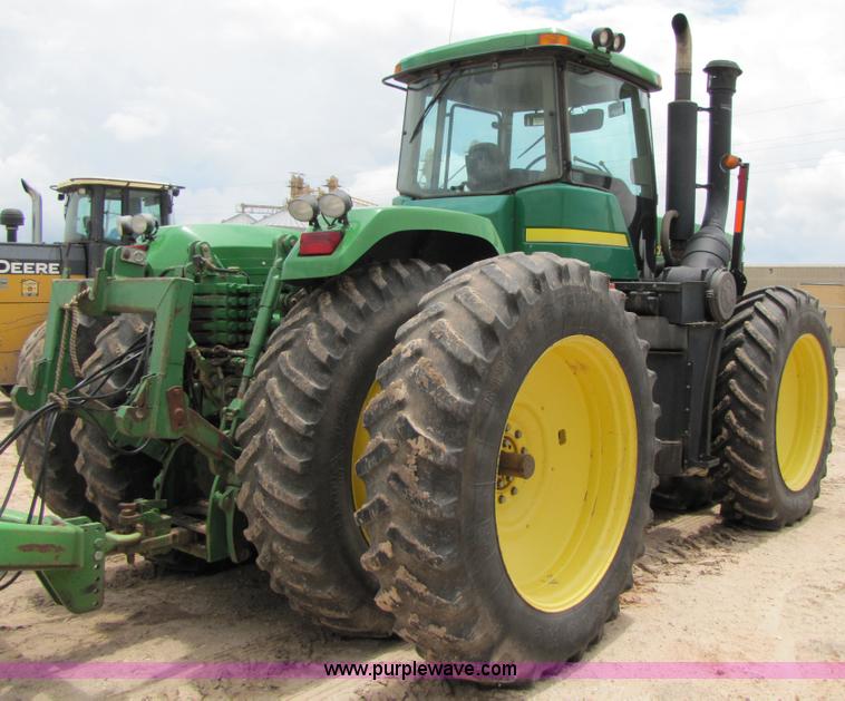 image for item 3505 2000 John Deere 9200 4WD tractor