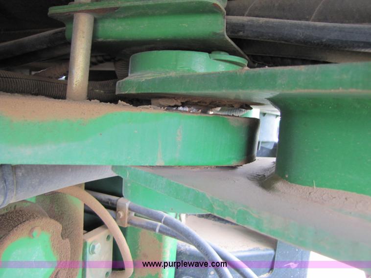 image for item 3505 2000 John Deere 9200 4WD tractor