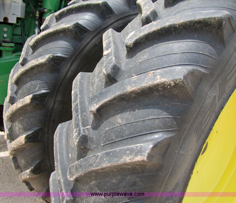 image for item 3505 2000 John Deere 9200 4WD tractor