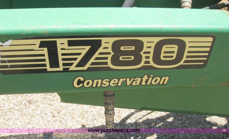 image for item 6807 1998 John Deere 1780 conservation planter