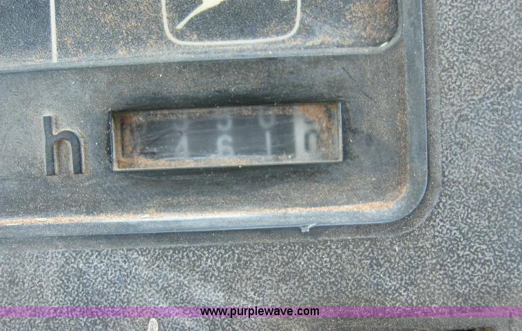 image for item 6808 1984 John Deere 4850 MFWD tractor