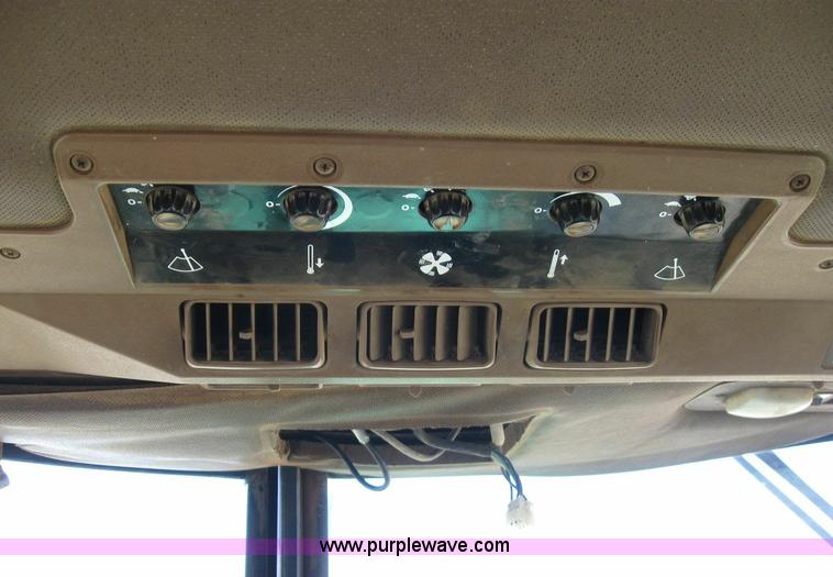 image for item 6808 1984 John Deere 4850 MFWD tractor