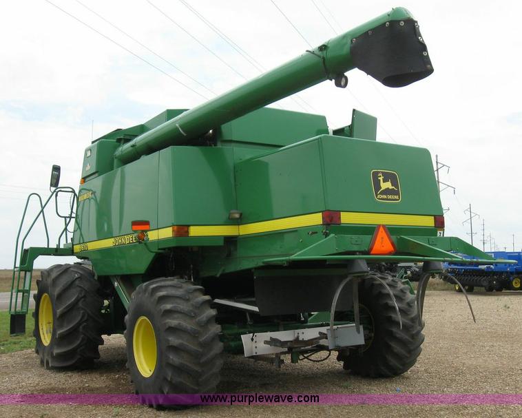 image for item 6875 1999 John Deere 9610 combine