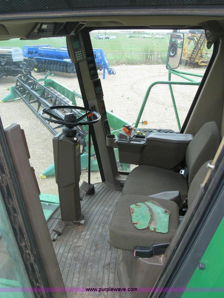 image for item 6875 1999 John Deere 9610 combine