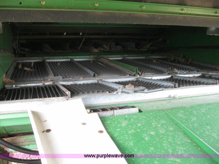 image for item 6875 1999 John Deere 9610 combine