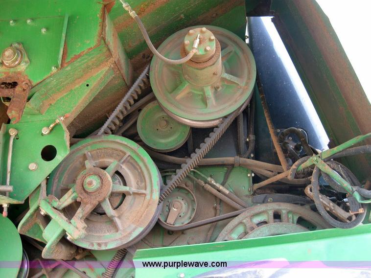 image for item 6875 1999 John Deere 9610 combine