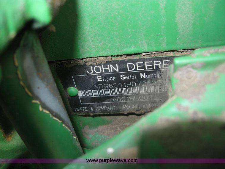 image for item 6875 1999 John Deere 9610 combine